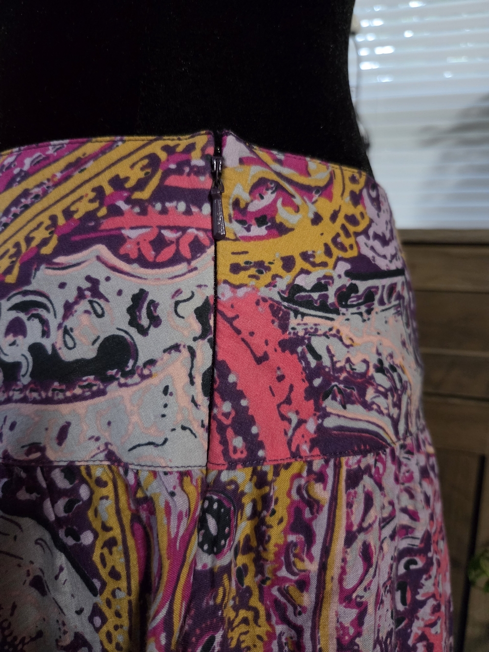 DKNY Paisley Tiered Midi Skirt in Pink, Purple & Yellow Size L - Picture 5 of 6